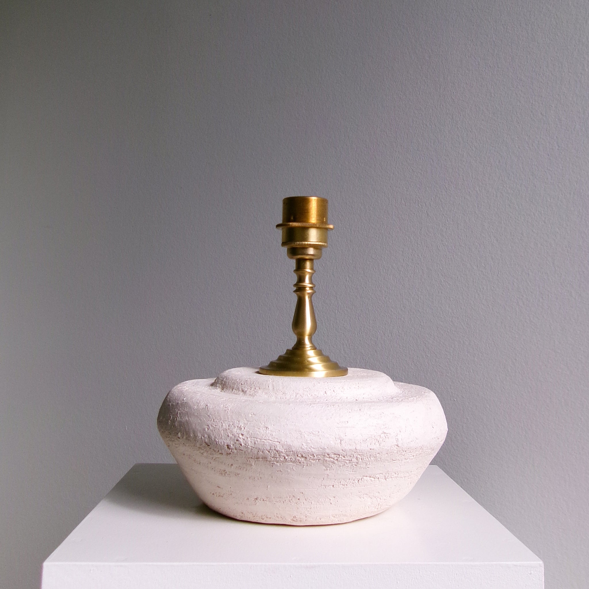 SOLÉA CERAMIC TABLE LAMP