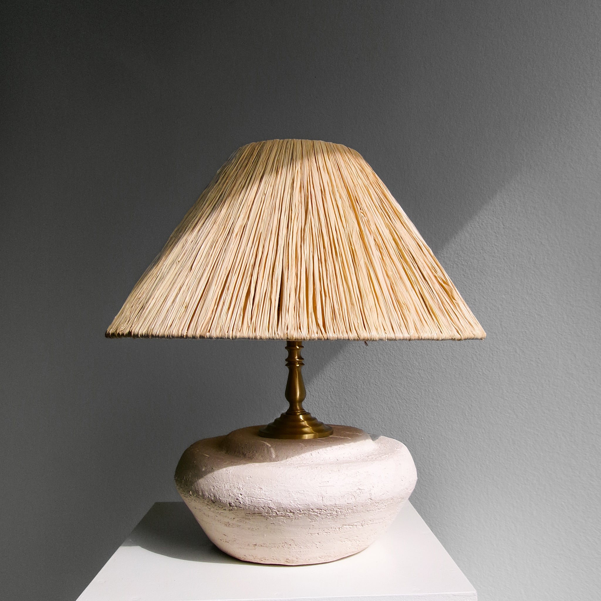 SOLÉA CERAMIC TABLE LAMP