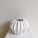 RUFFLE VASE