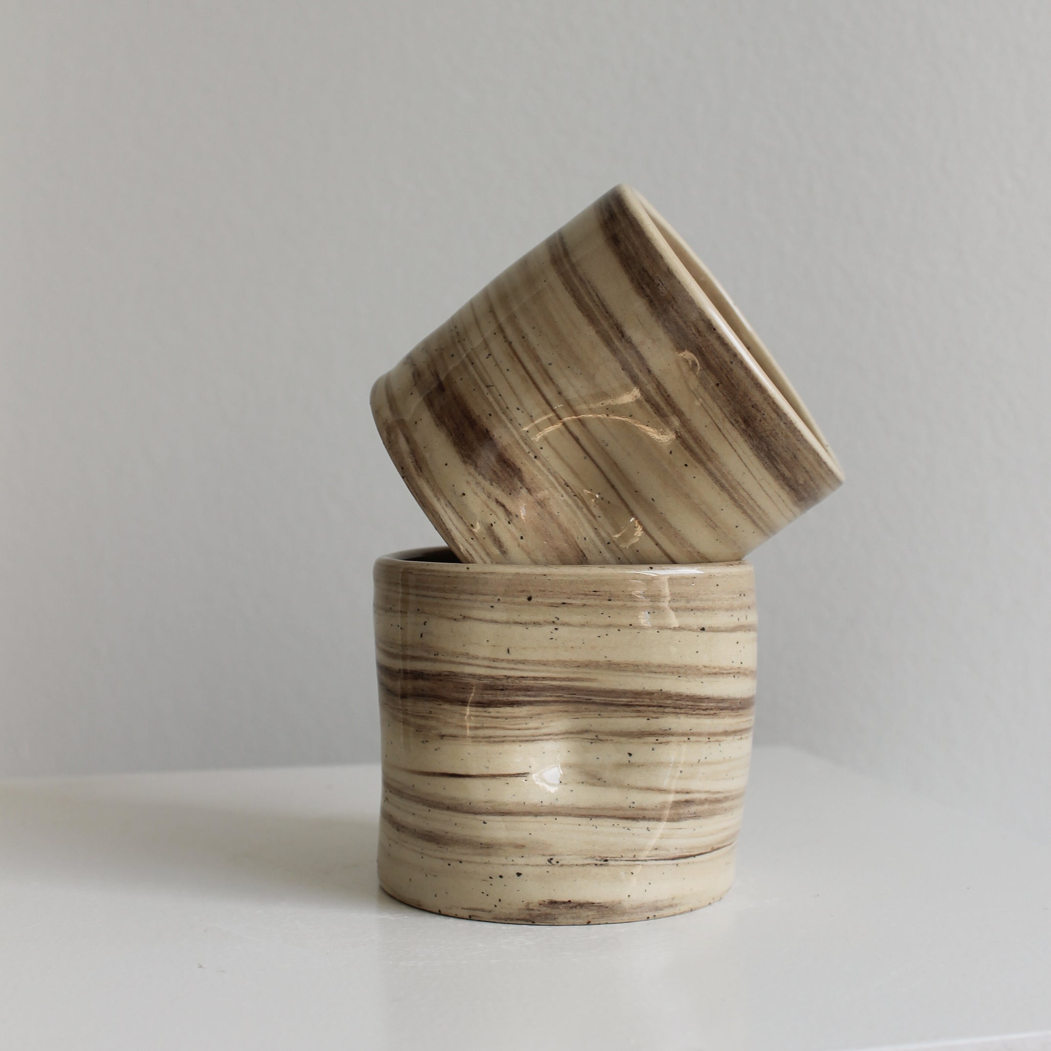 DIMPLE FRECKLE MARBLE MUG