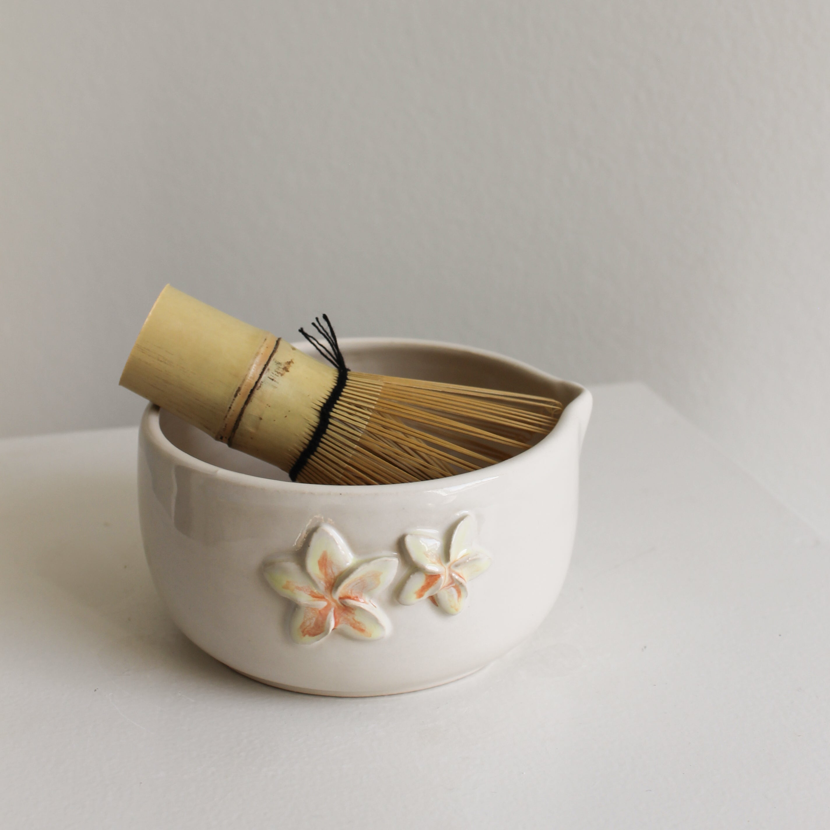 DOUBLE FLOWER MATCHA BOWL