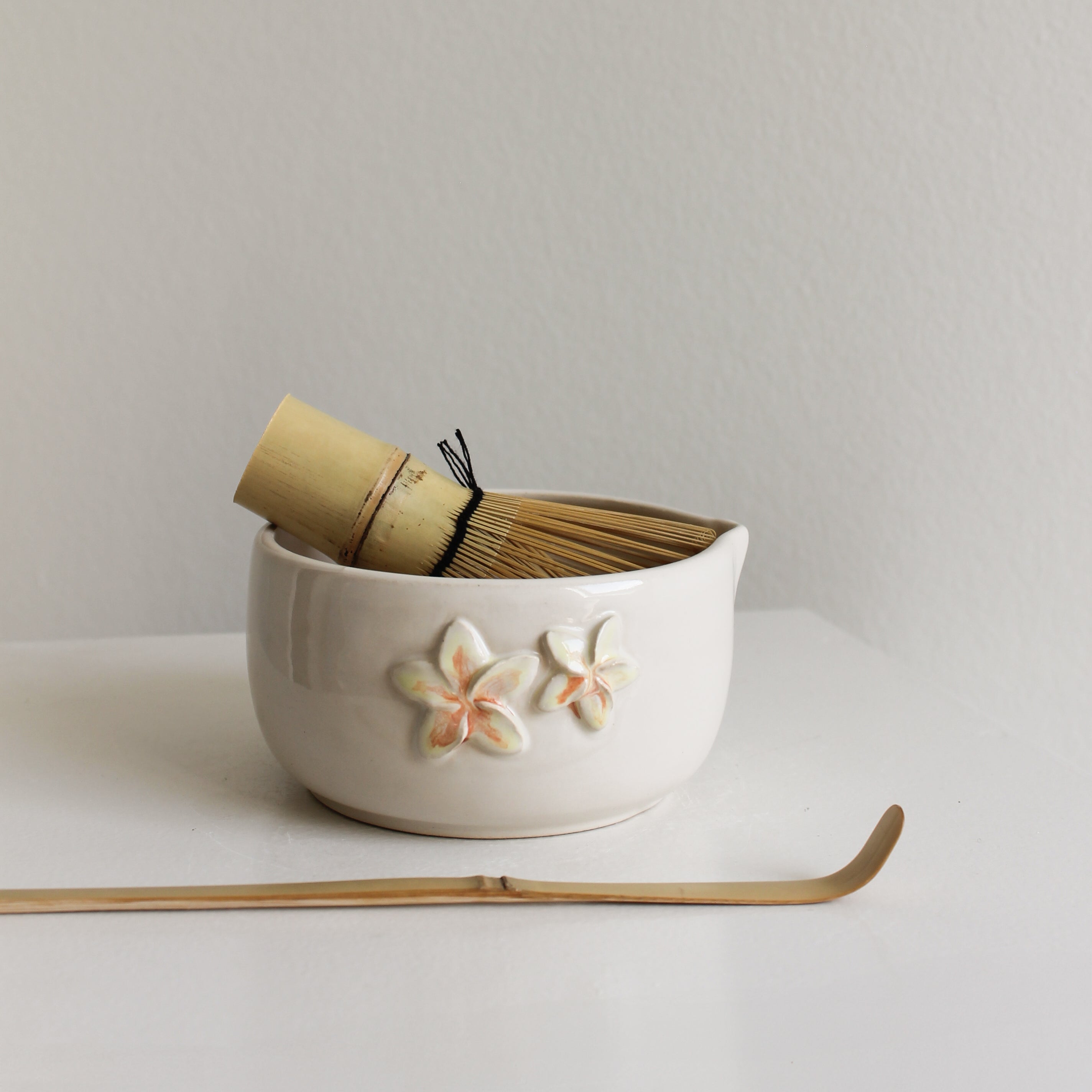 DOUBLE FLOWER MATCHA BOWL